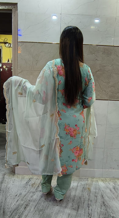 CHINNON - SKYBLUE SUIT