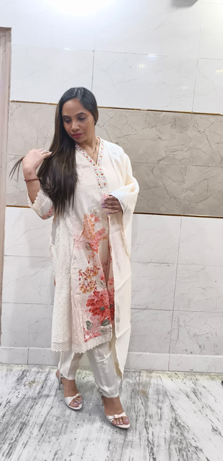 COTTON - WHITE A LINE SUIT