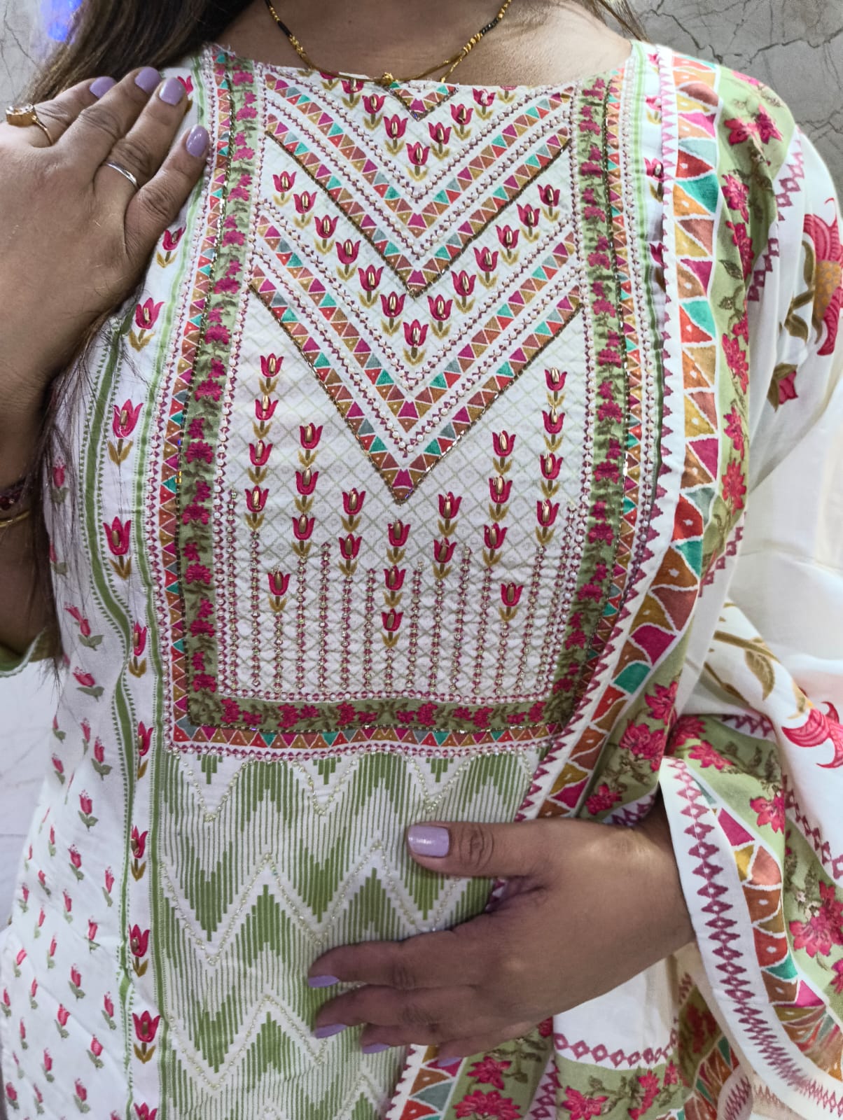 COTTON - WHITE FLOWER SUIT